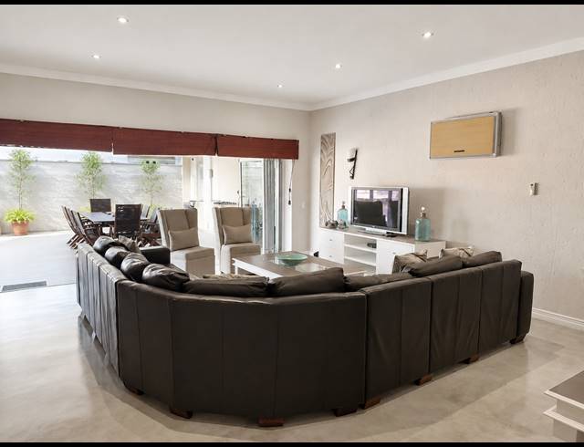 4 BEDROOM PENTHOUSE TO LET IN SIMBITHI ECO ESTATE